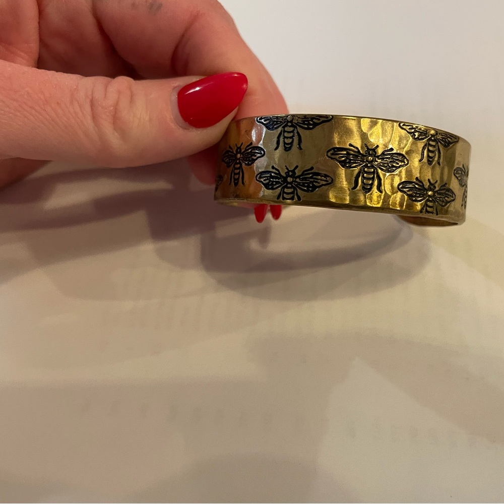 Gold Bee Patterned Bracelet